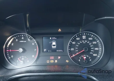 2021 Kia Forte Lxs z USA, uszkodzony, nr VIN 3KPF24AD5ME277124